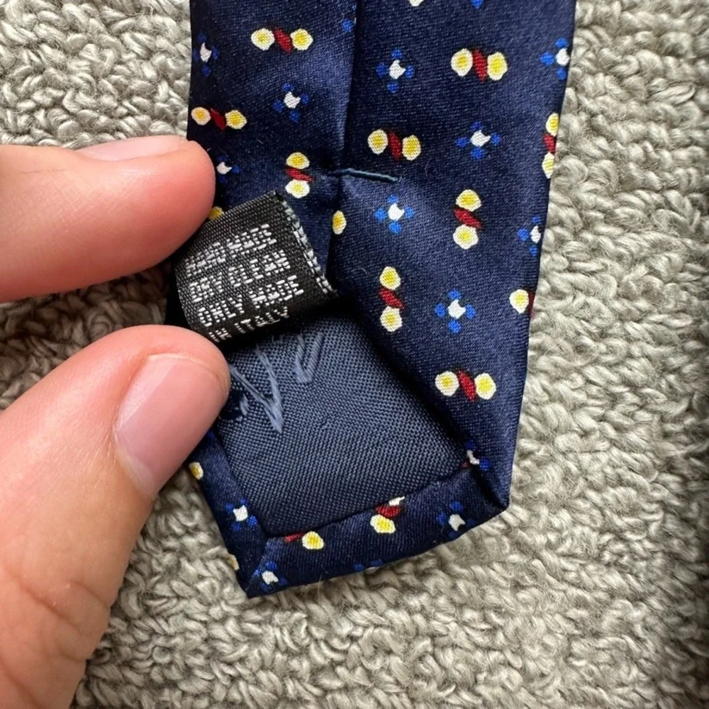Versace Classic V2 Mens Silk Tie Navy Blue Geometric Medusa Logo Made in Italy